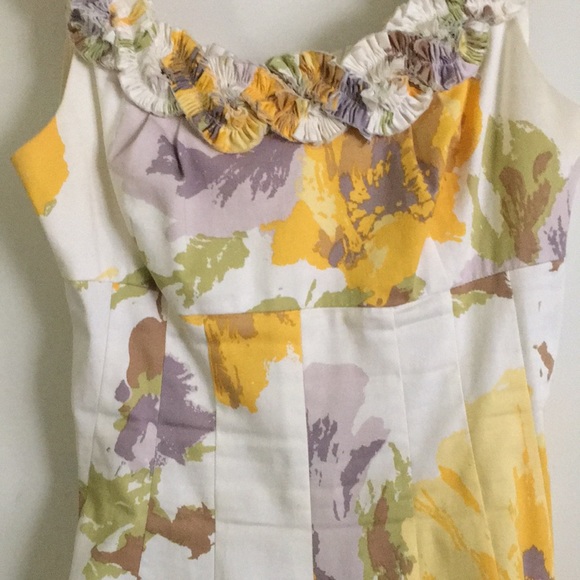 Maggy London - Picture 2 of 6